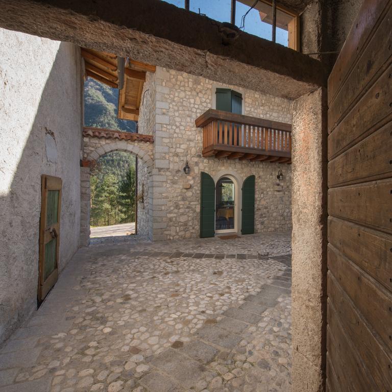 Agriturismo Borgo Titol Tramonti di Sopra Екстериор снимка
