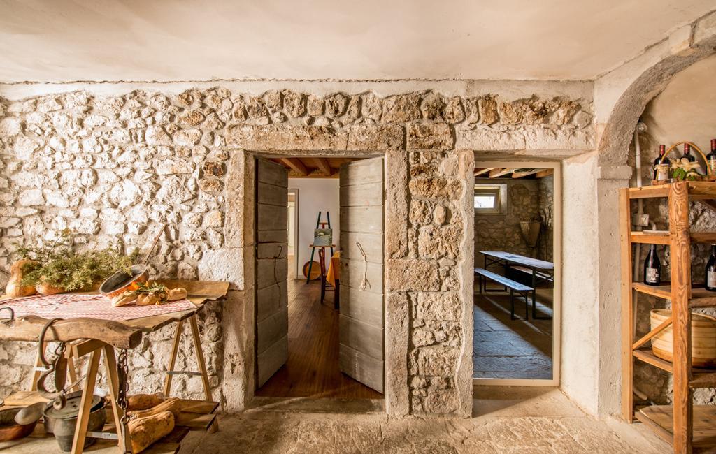 Agriturismo Borgo Titol Tramonti di Sopra Екстериор снимка